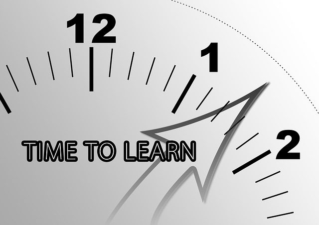 Graphic of clock with the words "Time to Learn."