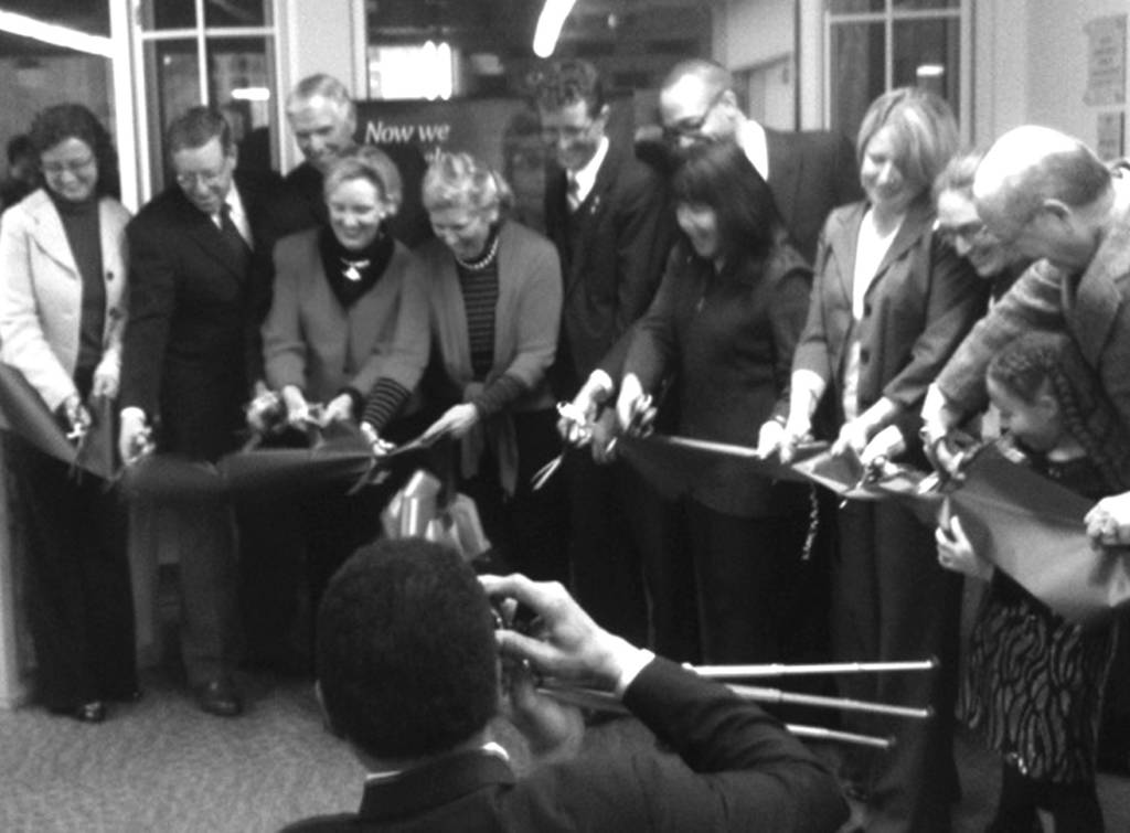 Bread for the City representative, members of the Christi family, Dr. Steven Myles, and representatives from DC Primary Care Association and from CareFirst BlueCross BlueShield cut the ribbon to honor the opening of Bread for the City’s dental clinic.