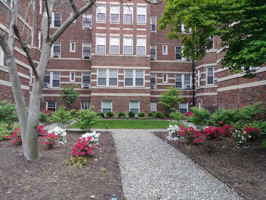 Photo of the courtyard entrance to Sedgwick Gardens
