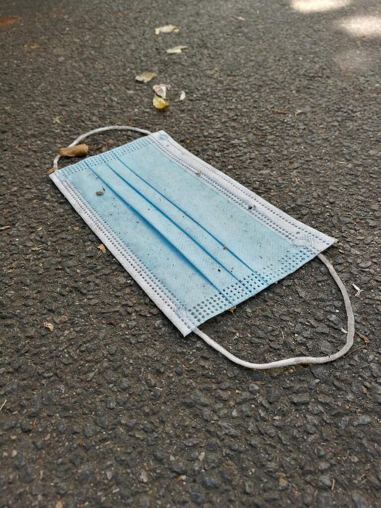 Photo of mask on the ground