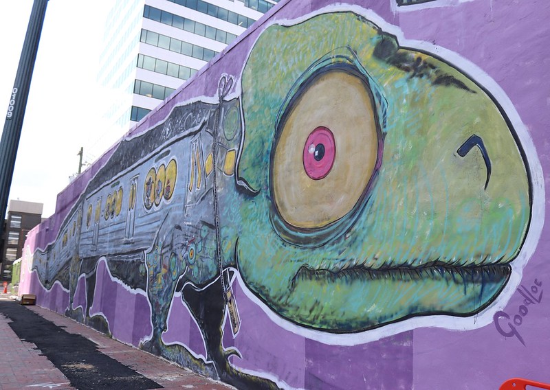 Photo of a Metro train that is made to look like a chameleon